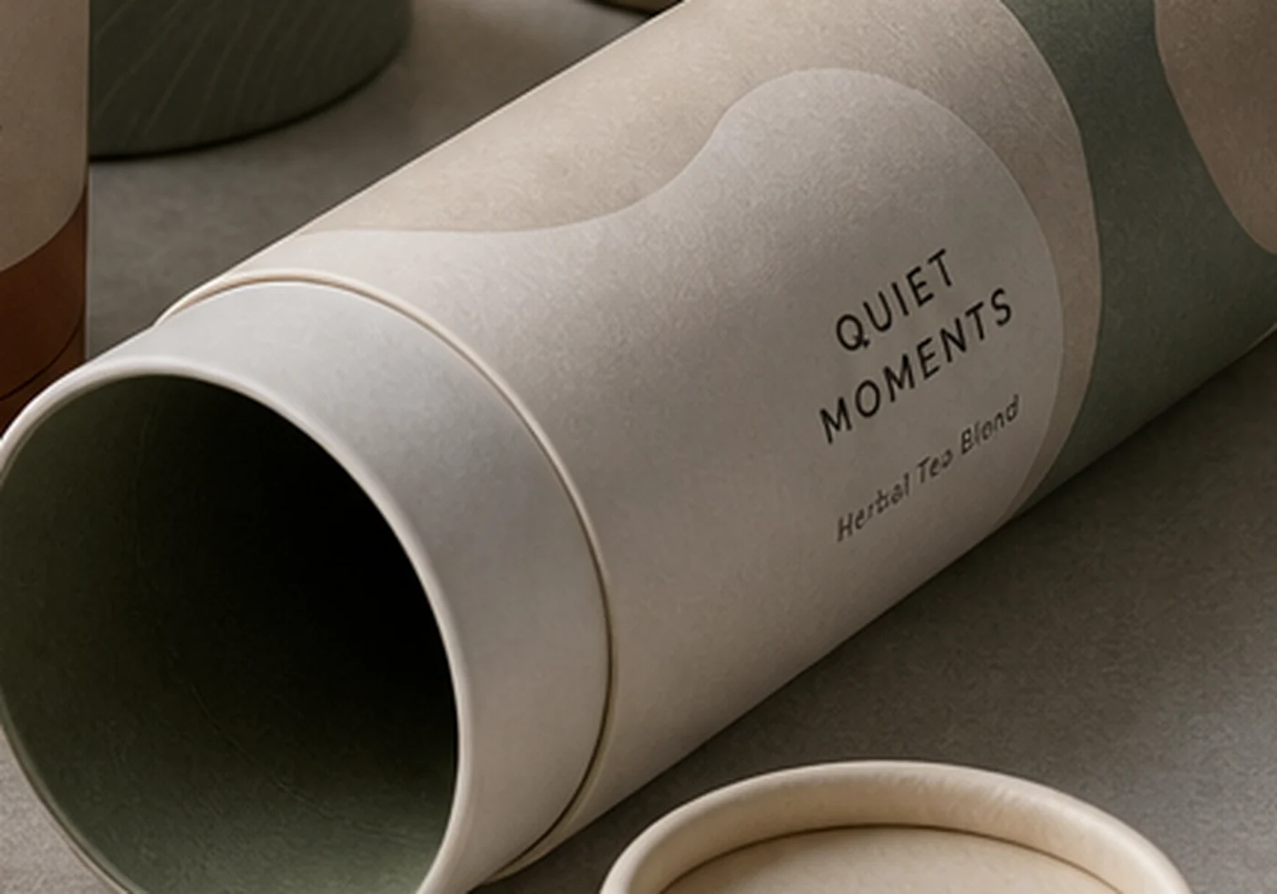Round paper tube packaging suitable for food and cosmetic products
